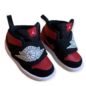 Sky Jordan Boys’ Air Jordan Toddler Size 6 Shoes Sneakers Black Red White